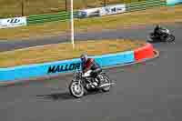 Vintage-motorcycle-club;eventdigitalimages;mallory-park;mallory-park-trackday-photographs;no-limits-trackdays;peter-wileman-photography;trackday-digital-images;trackday-photos;vmcc-festival-1000-bikes-photographs